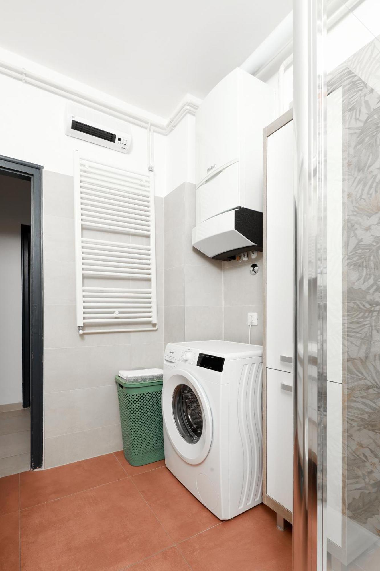 Anna Apartment