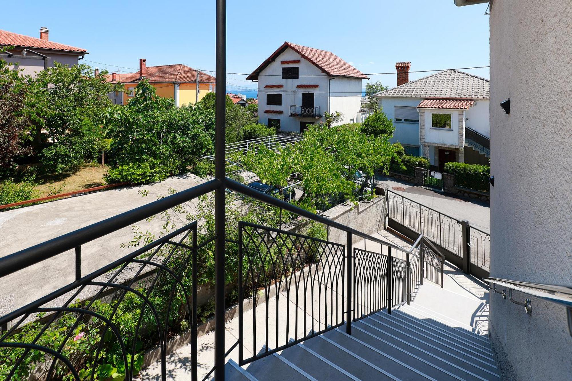 Anna Apartment